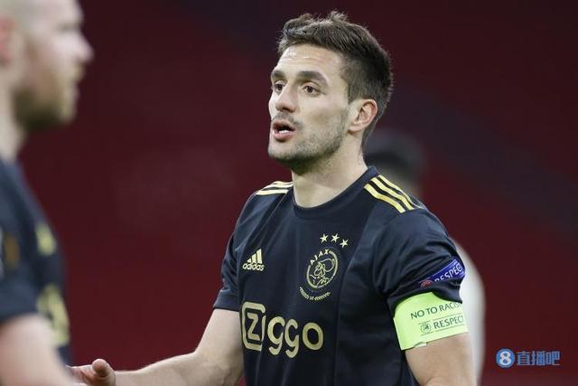 在对阵阿森 在对阵阿森